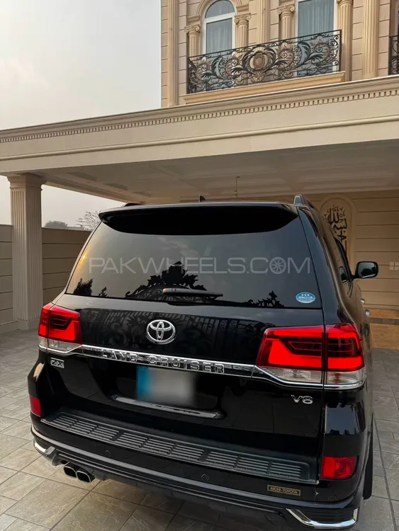 Toyota Land Cruiser 2018 for Sale in Lahore Image-1