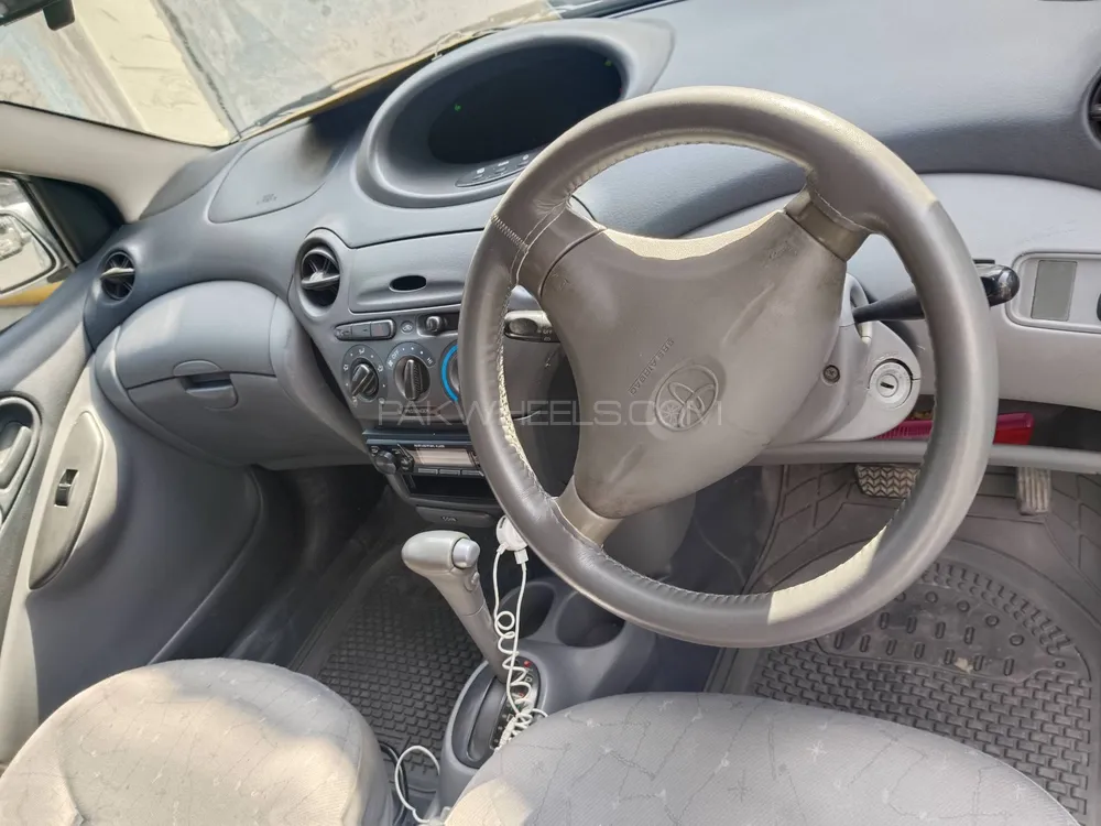 Toyota Vitz 1999 for Sale in Peshawar Image-1