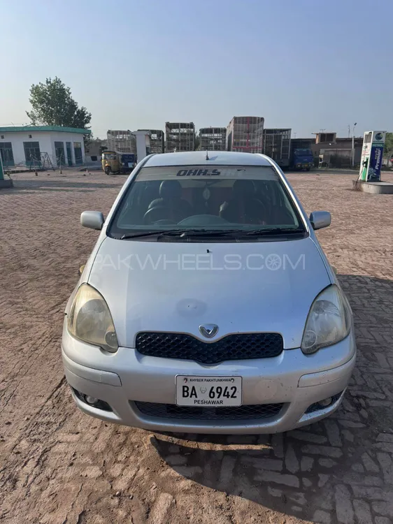 Toyota Vitz 2002 for Sale in Peshawar Image-1