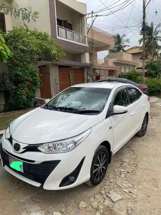 Toyota Yaris Sedan 2021 for Sale in Karachi Image-1