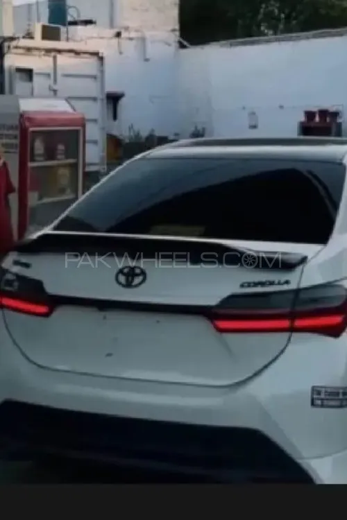Universal duck tail spoiler( black painted)  Image-1