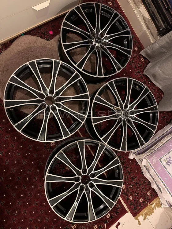 Alloy rims for sale Image-1