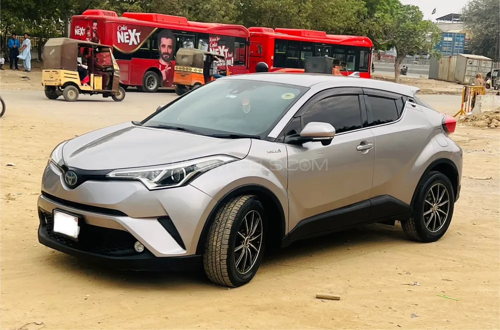 Toyota C-HR 2017 for Sale in Karachi Image-1