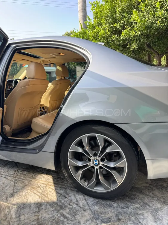 بی ایم ڈبلیو 5 سیریز 2007 for Sale in لاہور بی ایم ڈبلیو 5 سیریز 2007 for Sale in لاہور Image-8