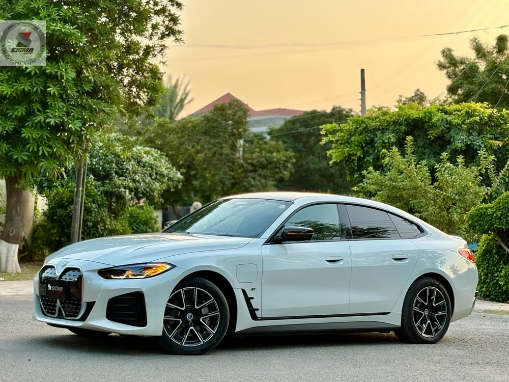 BMW i4 2022 for Sale in Lahore Image-1