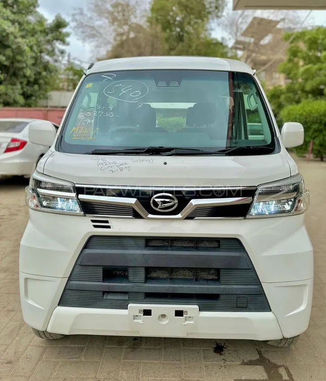 Daihatsu Atrai Wagon 2020 for Sale in Karachi Image-1