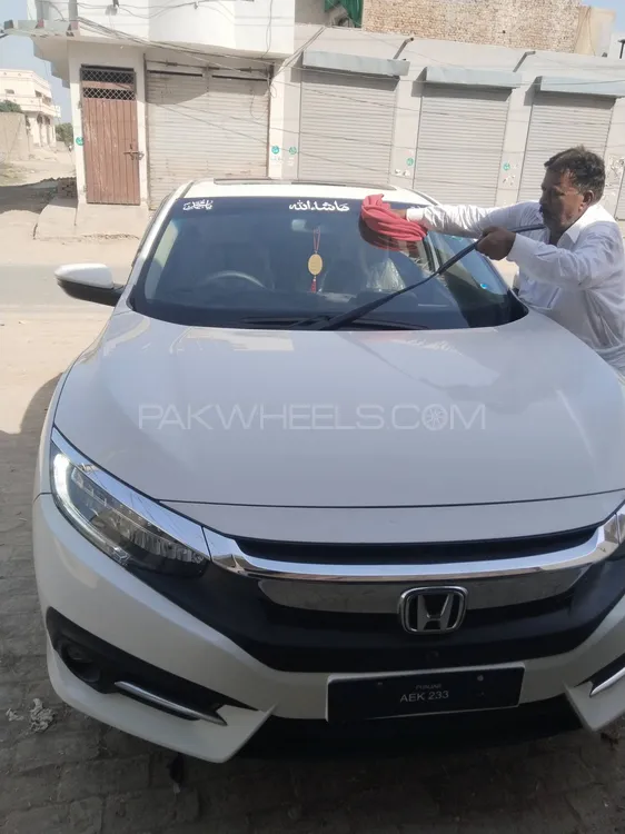 Honda Civic 2021 for Sale in Burewala Image-1