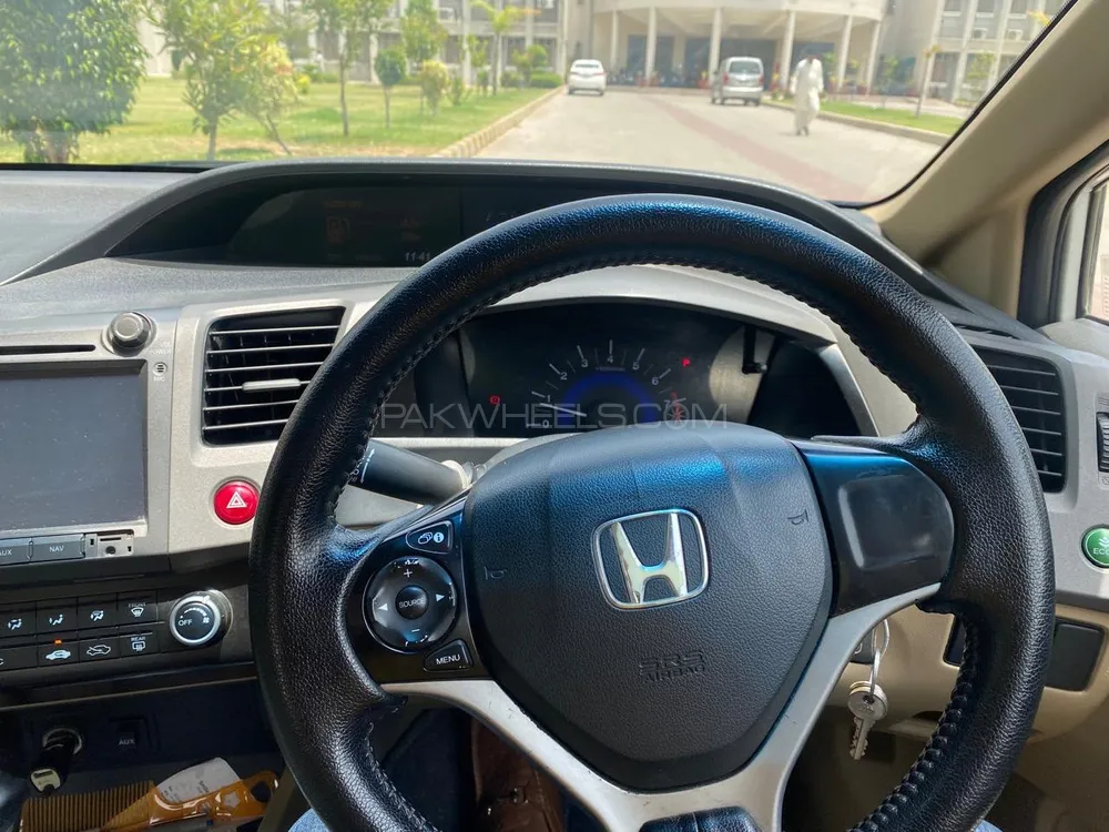 Honda Civic 2013 for Sale in Bahawalpur Honda Civic 2013 for Sale in Bahawalpur Image-1