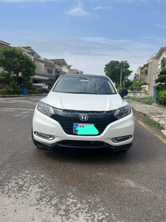 Honda Vezel 2016 for Sale in Rawalpindi Image-1