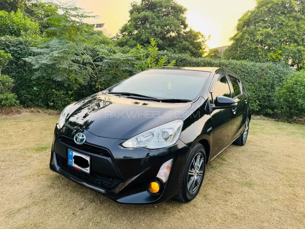 Toyota Aqua 2016 for Sale in Islamabad Image-1