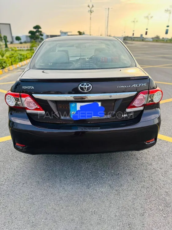 Toyota Corolla 2012 for Sale in Attock Image-1