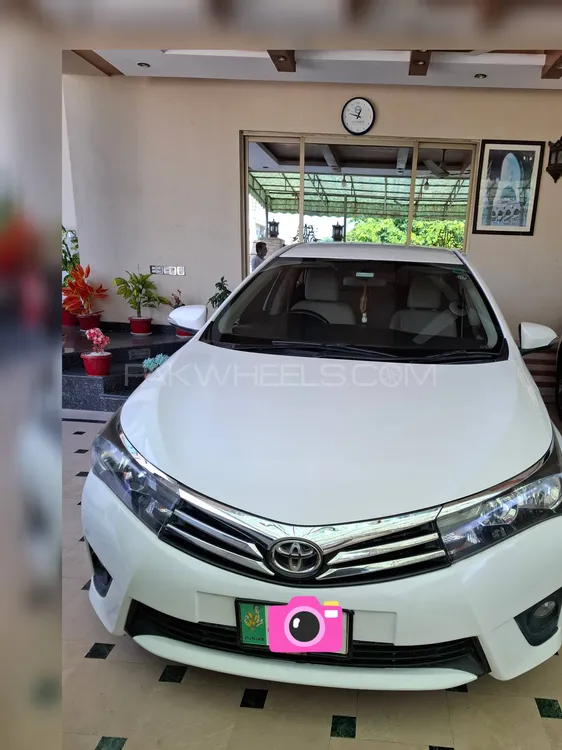 Toyota Corolla 2015 for Sale in Lahore Image-1