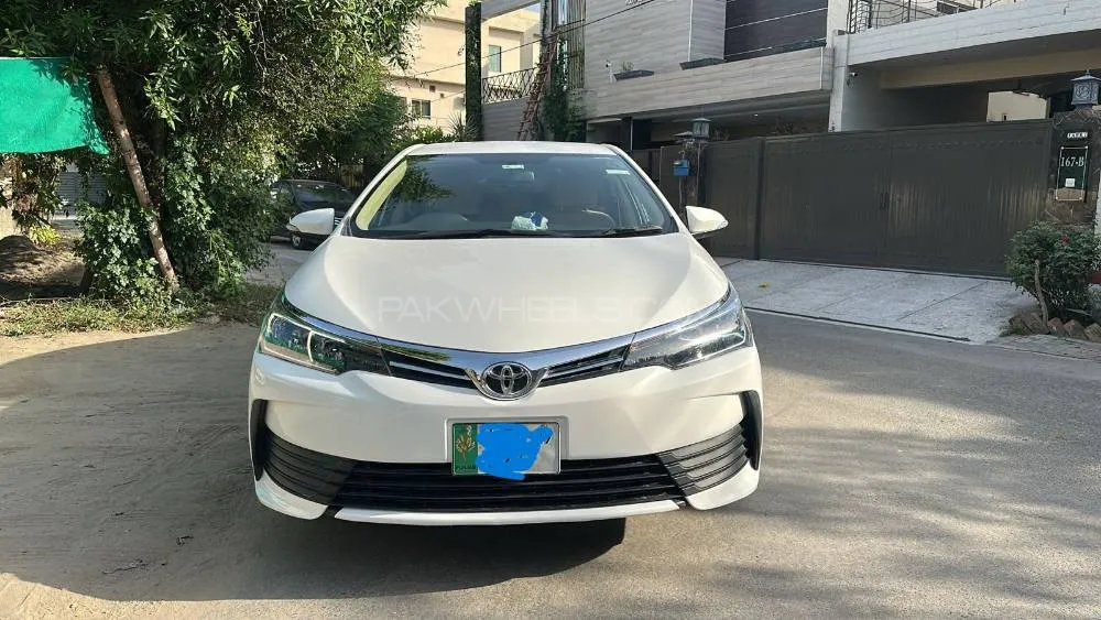 Toyota Corolla 2018 for Sale in Lahore Image-1