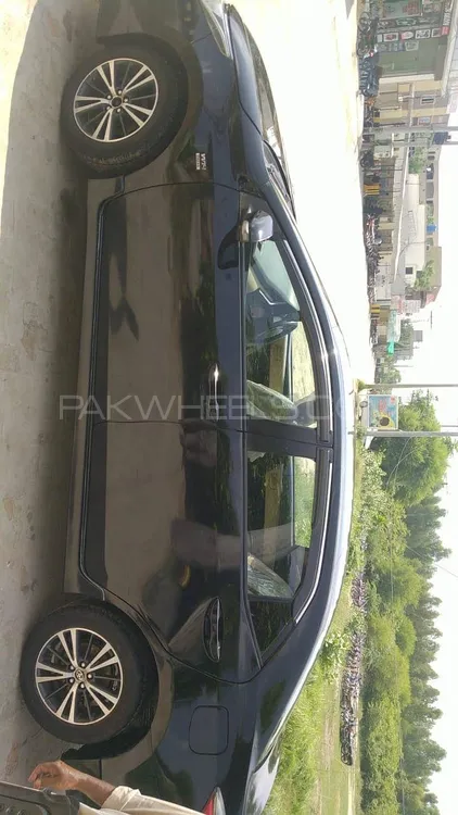 Toyota Corolla 2017 for Sale in Hasilpur Image-1