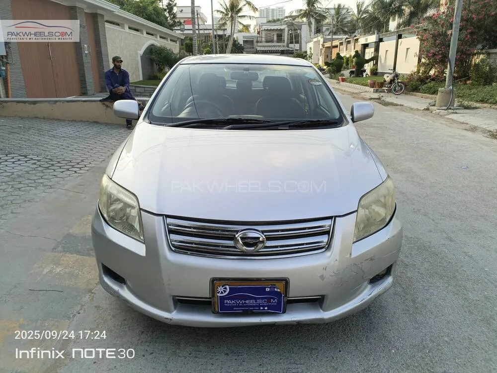 Toyota Corolla Axio 2007 for Sale in Karachi Image-1