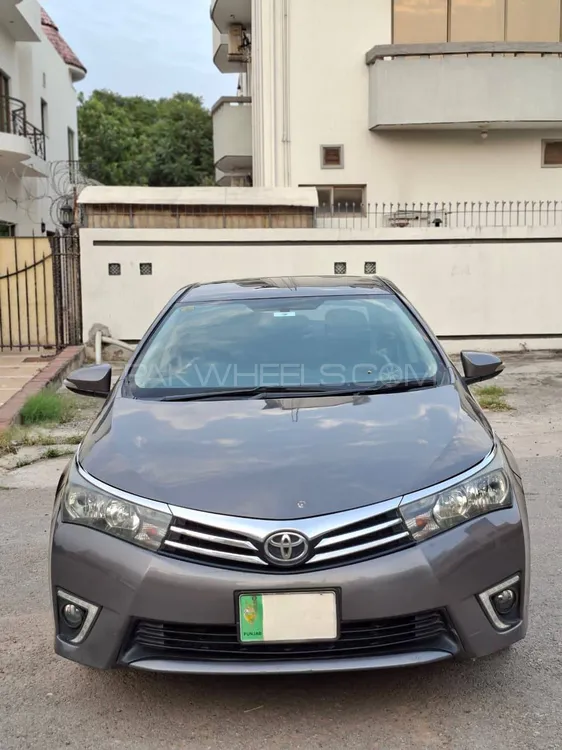 Toyota Corolla 2015 for Sale in Islamabad Image-1