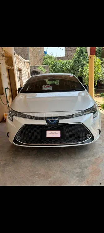 Toyota Corolla 2021 for Sale in Peshawar Image-1