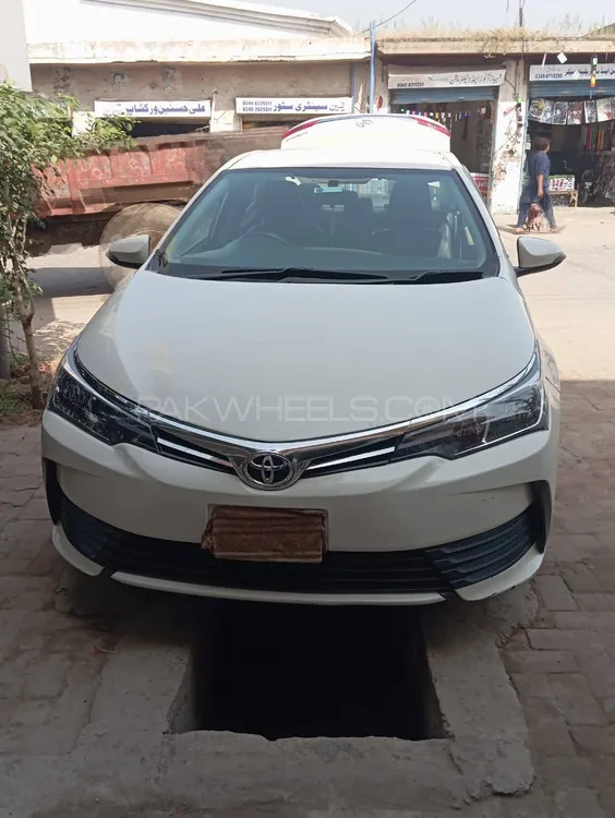 Toyota Corolla 2015 for Sale in Mandi bahauddin Image-1