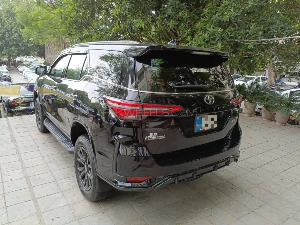 Toyota Fortuner 2024 for Sale in Islamabad Image-1