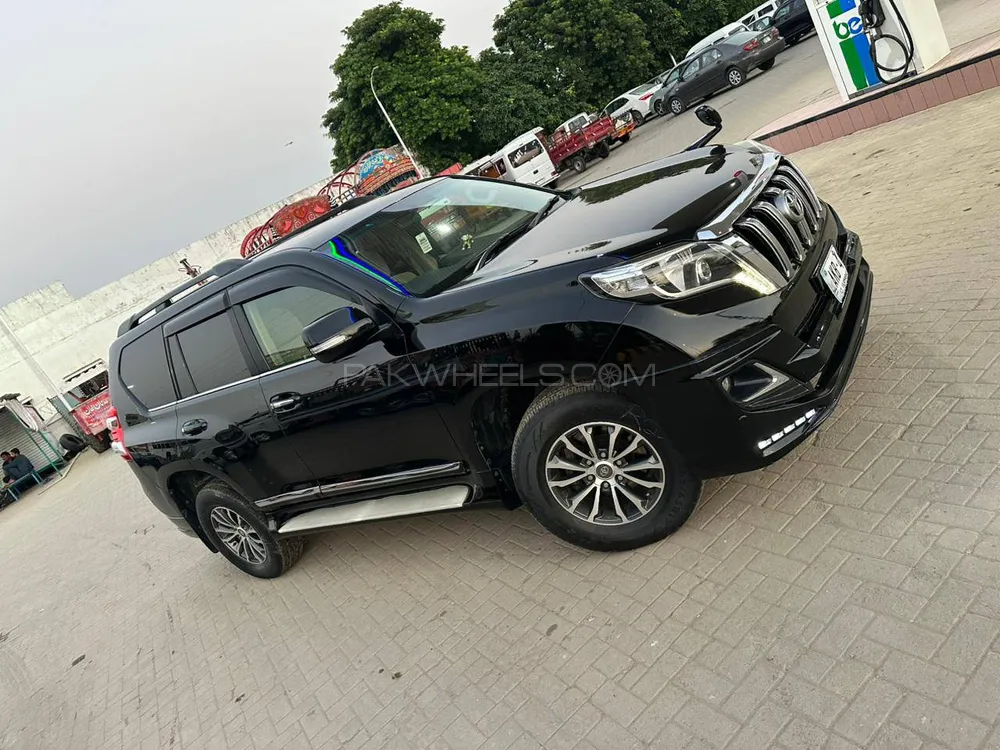 Toyota Prado 2010 for Sale in Gujrat Toyota Prado 2010 for Sale in Gujrat Image-2