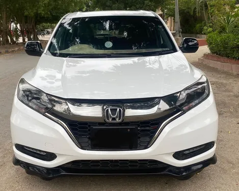 Honda Vezel Hybrid RS Honda Sensing  2016