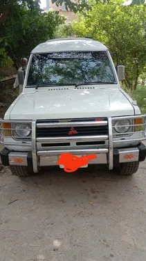 Mitsubishi Pajero 1992