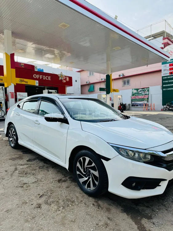 Honda Civic 2017 for Sale in Karachi Image-1