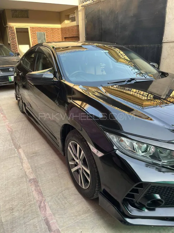 Honda Civic 2018 for Sale in Sialkot Image-1