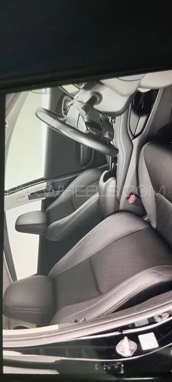 Honda Vezel 2015 for Sale in Abbottabad Honda Vezel 2015 for Sale in Abbottabad Image-20