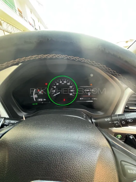Honda Vezel 2016 for Sale in Islamabad Image-1