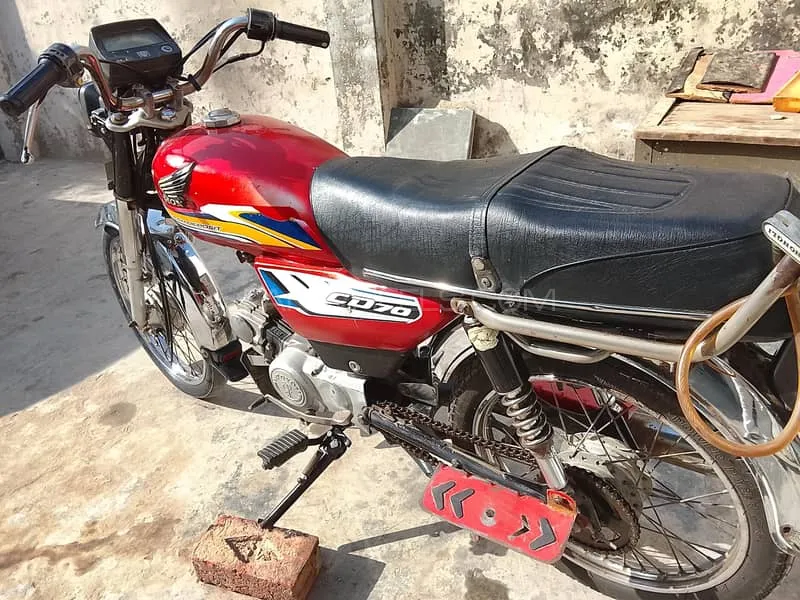 ٹویو 70cc 2012 for Sale Image-1