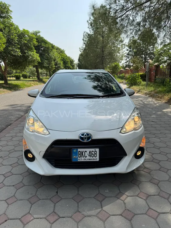 Toyota Aqua 2015 for Sale in Islamabad Image-1