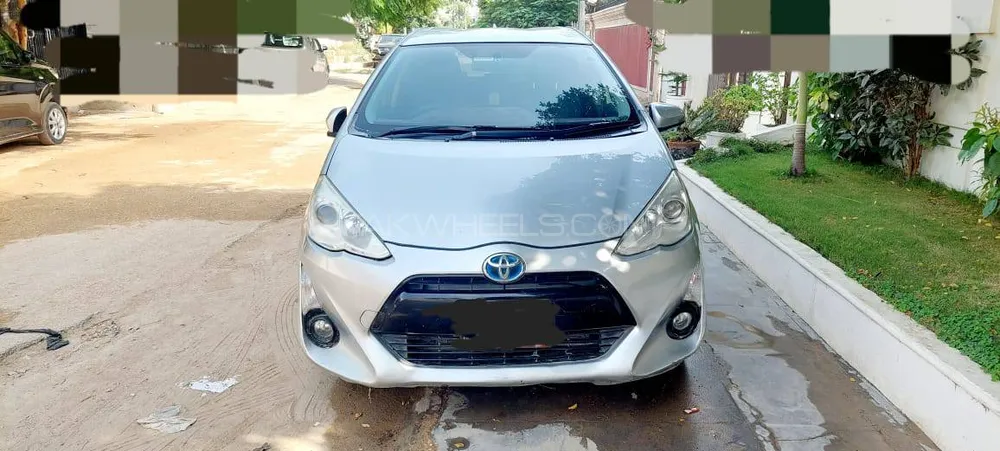 Toyota Aqua 2015 for Sale in Karachi Image-1
