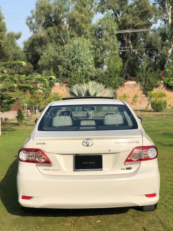 Toyota Corolla 2013 for Sale in Mardan Image-1