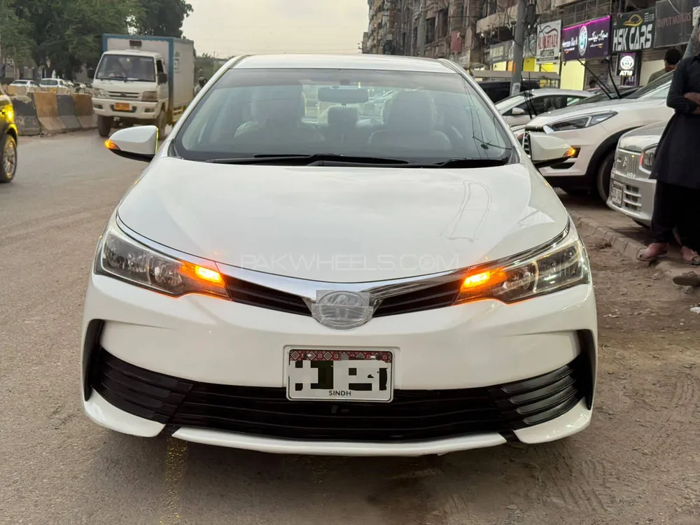 Toyota Corolla 2019 for Sale in Karachi Image-1
