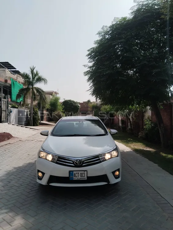 Toyota Corolla 2016 for Sale in Sargodha Image-1