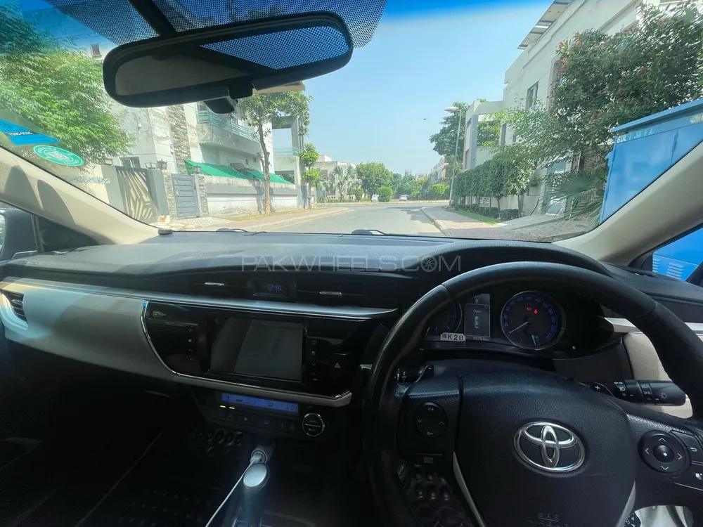 Toyota Corolla 2017 for Sale in Lahore Image-1