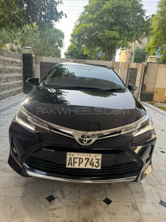 Toyota Corolla 2021 for Sale in Lahore Image-1