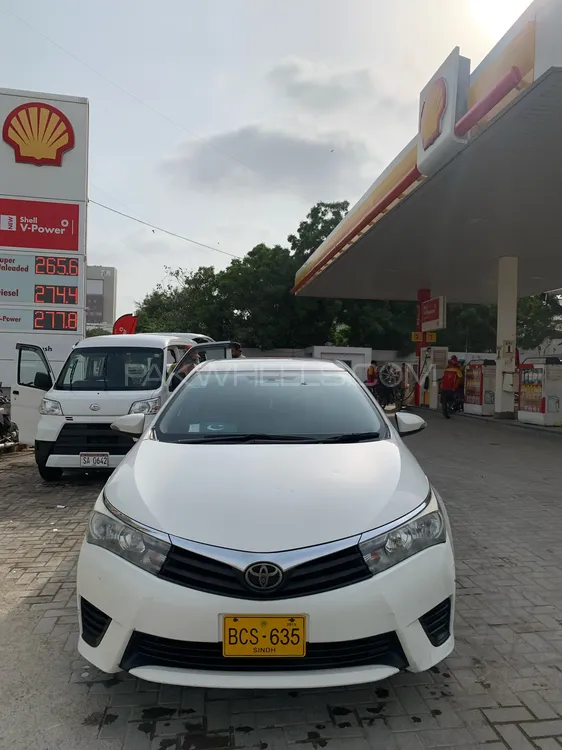 Toyota Corolla 2014 for Sale in Karachi Image-1