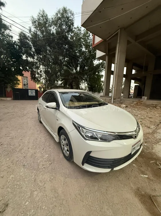 Toyota Corolla 2018 for Sale in Karachi Image-1