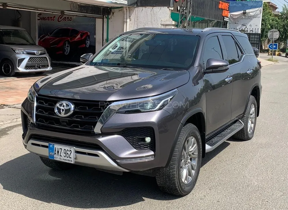 Toyota Fortuner 2022 for Sale in Lahore Image-1