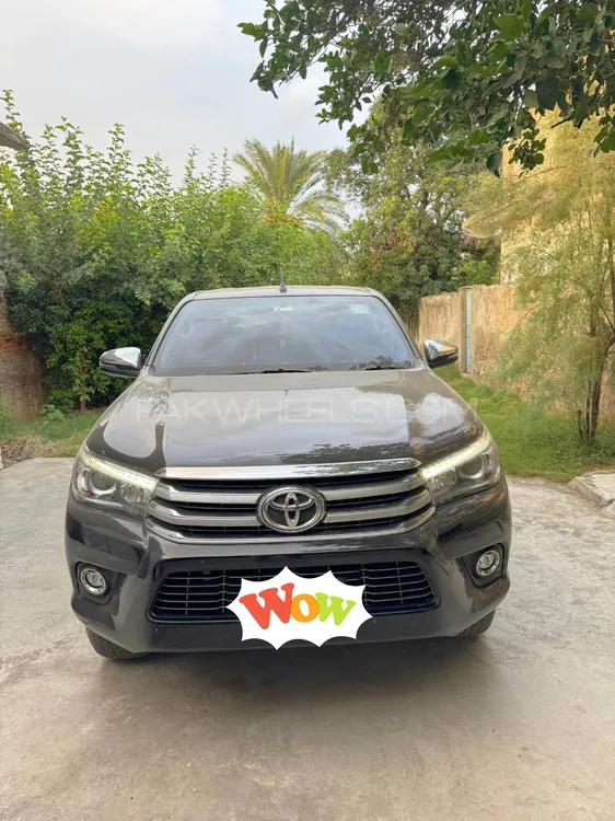 Toyota Hilux 2018 for Sale in Islamabad Image-1
