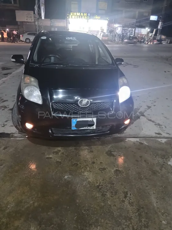 Toyota Vitz 2010 for Sale in Islamabad Image-1