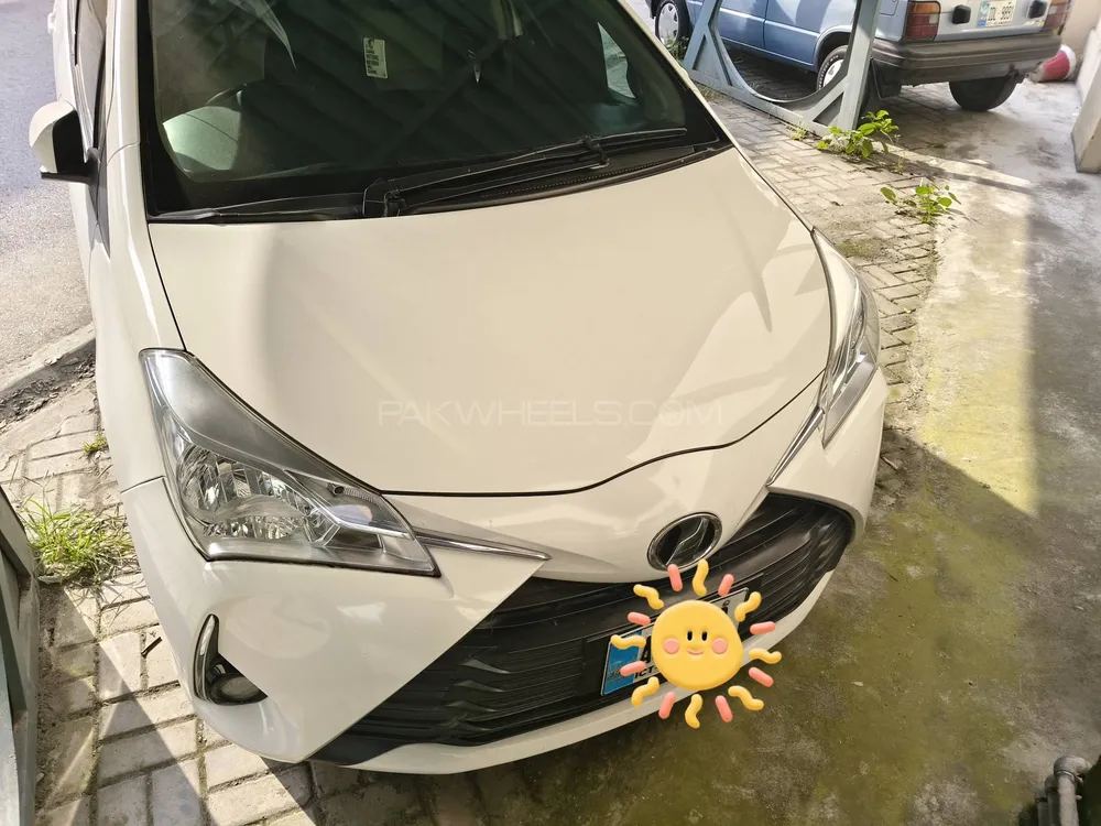 Toyota Vitz 2018 for Sale in Abbottabad Image-1