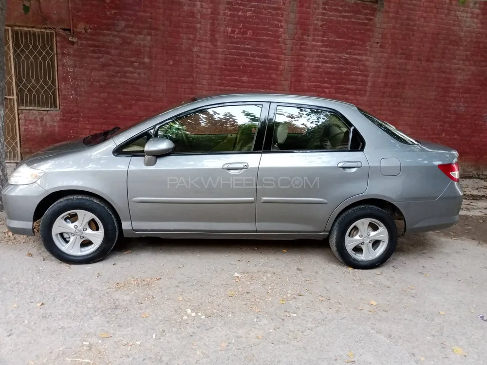 Honda City 2004 for Sale in Peshawar Image-1