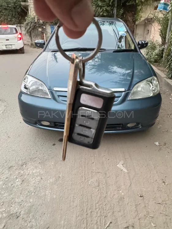 Honda Civic 2004 for Sale in Lahore Image-1