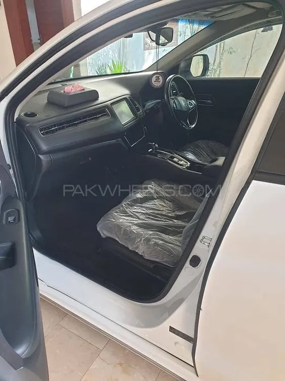 Honda Vezel 2019 for Sale in Lahore Image-1