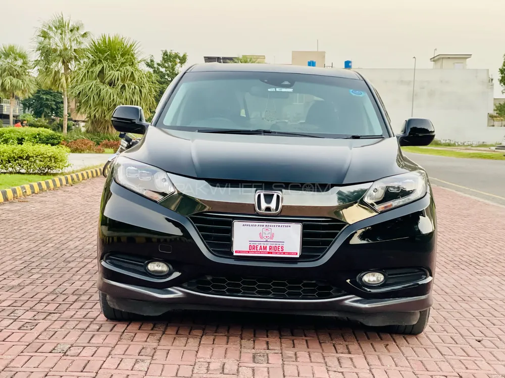 Honda Vezel 2016 for Sale in Sialkot Image-1