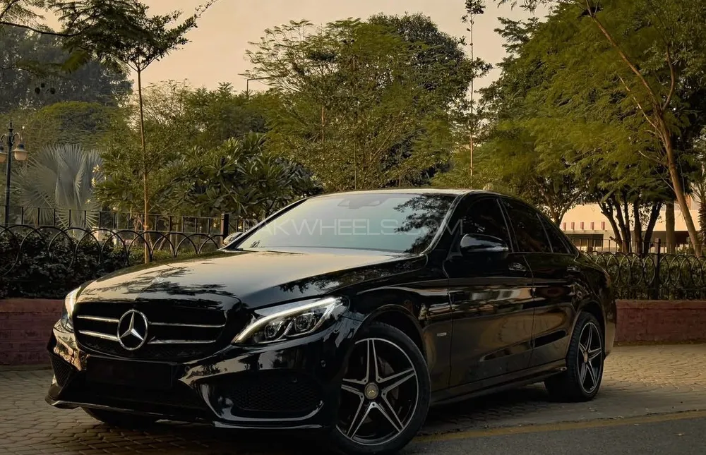 Mercedes Benz C Class 2016 for Sale in Lahore Image-1