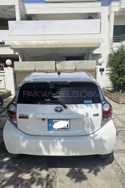 Toyota Aqua 2013 for Sale in Islamabad Image-1